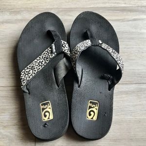 Sanuk flip flops